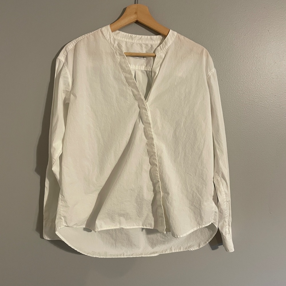 Closed Button Down Blouse Womens Small White Minimalist Scandi Clean Girl